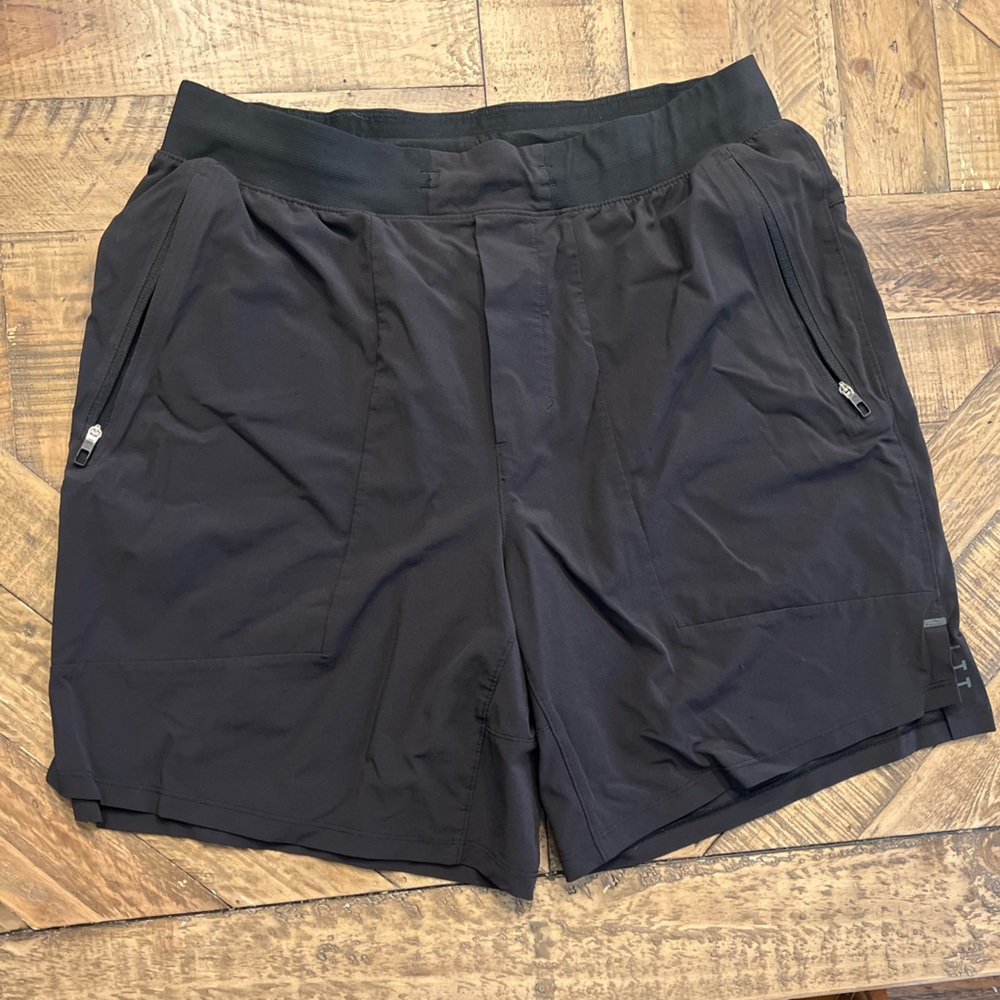 Lululemon men’s license to train shorts.  Lightly worn.
